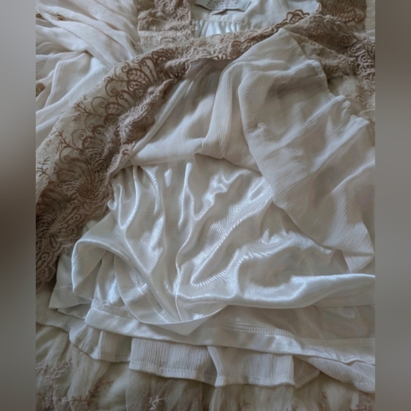 Badgley Mischka Top Skirt Set Cottage Core Bohemian Magnolia Cream Pearl Lace - Picture 13 of 15